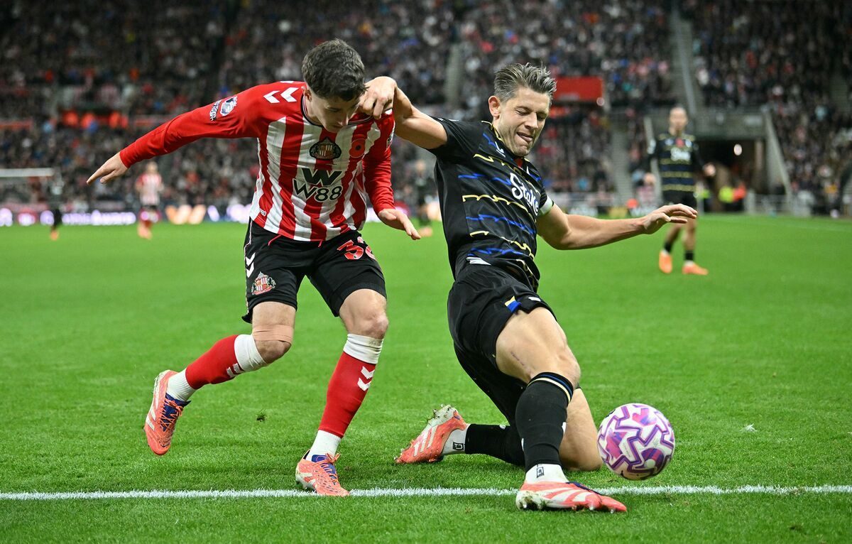 Crédito privado ganha terreno no financiamento a clubes da Premier League — Bloomberg (David Hellier, Abhinav Ramnarayan, Silas Brown)