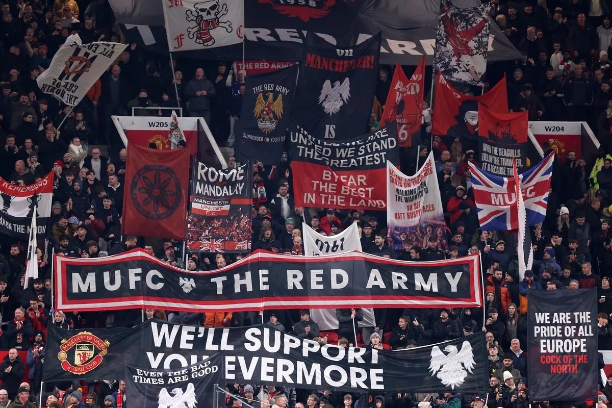 Manchester United continua no vermelho apesar de cortes de custos sob Jim Ratcliffe — Bloomberg