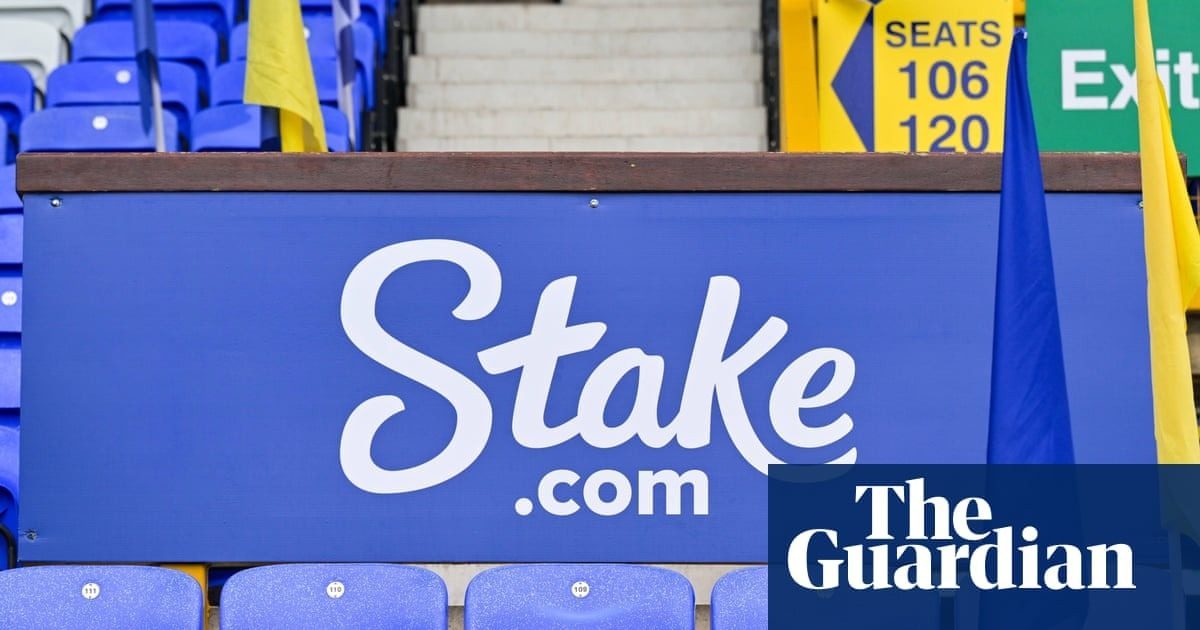 Metade da Premier League arrisca perder patrocínios com proibição a casas de apostas sem licença no Reino Unido — The Guardian (Matt Hughes)