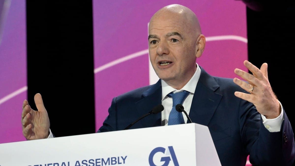 FIFA cria fundo para proteger salários em atraso — FIFPRO fica de fora — kicker (via DPA/SID)