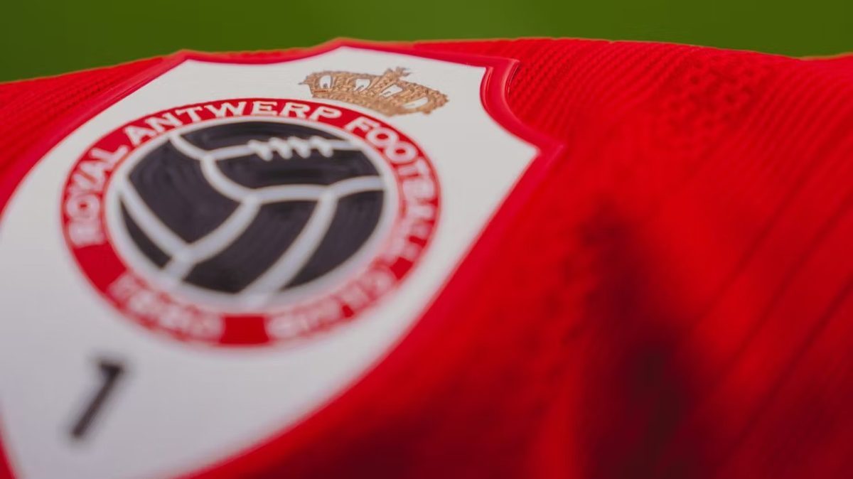 Consórcio local assume controlo total do Royal Antwerp com foco em sustentabilidade a longo prazo — Football Business Journal