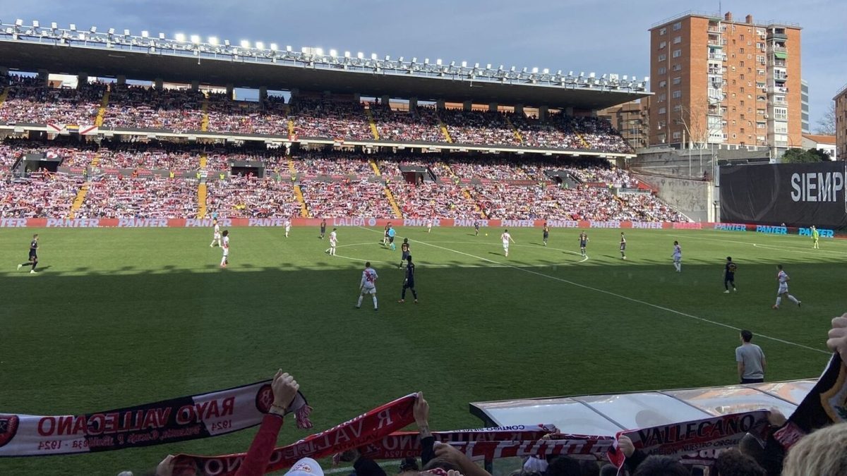 Comunidade de Madrid revoga concessão do Estadio de Vallecas ao Rayo por falhas graves de segurança — TheStadiumBusiness (Rob Ridley)