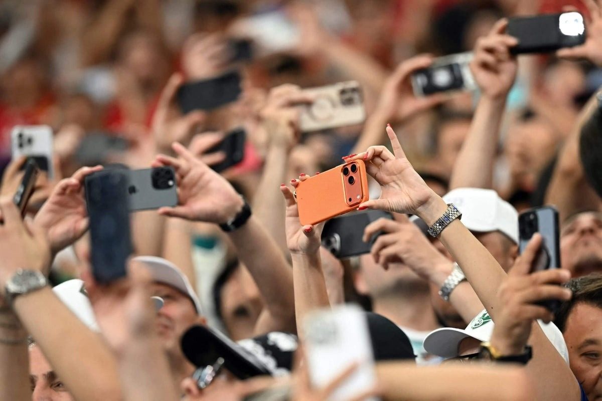 Mundial 2026 vira palco para criadores: acesso à relva, audiências massivas e novas portas de receita — The Athletic