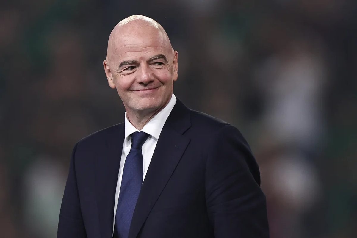 The Guardian revela termo de entendimento entre FIFA e fundadores da Superliga em 2020 — Calcio e Finanza / The Guardian