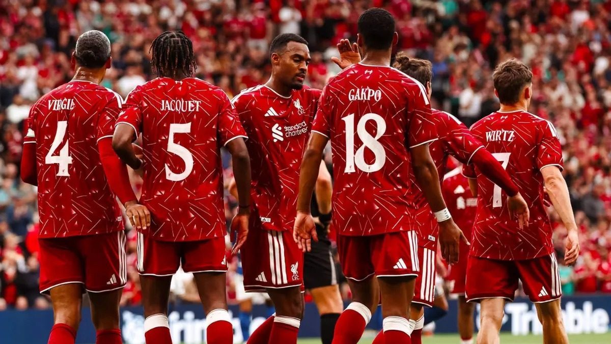 Bezos entra no capital do Liverpool: FSG vende 30% ao consórcio 1892 Holdings — Palco23 / Mundo Deportivo (Andrés Tomás)
