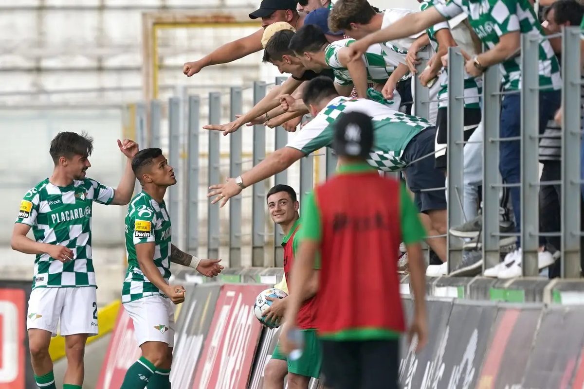 Quem está a comprar o futebol português? O mapa dos novos investidores em SAD e clubes — Expresso