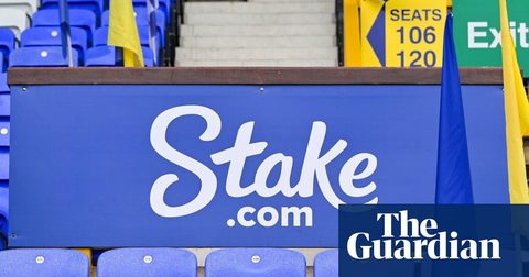 Metade da Premier League arrisca perder patrocínios com proibição a casas de apostas sem licença no Reino Unido — The Guardian (Matt Hughes)