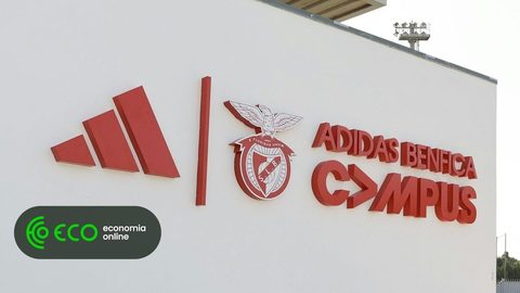 Benfica renova com a Adidas até 2033 e vende naming do centro de treinos — ECO