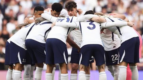 Família Lewis injeta mais £120M no Tottenham para equilibrar contas após mercado agressivo — Palco23