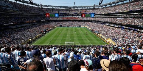 Futebol ganha tração nos EUA após Mundial 2026, com queda da primazia da NFL entre jovens — Máquina do Esporte via Gallup
