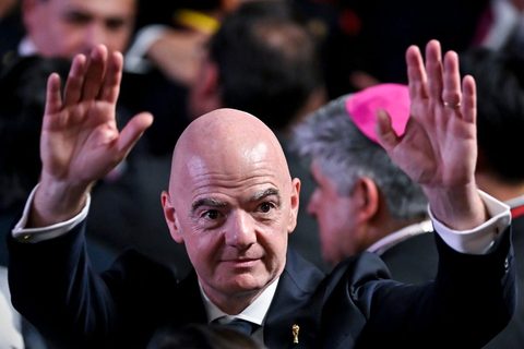 Uefa, Concacaf e AFC unem-se para exigir a saída de Infantino da FIFA — City A.M. (Frank Dalleres)