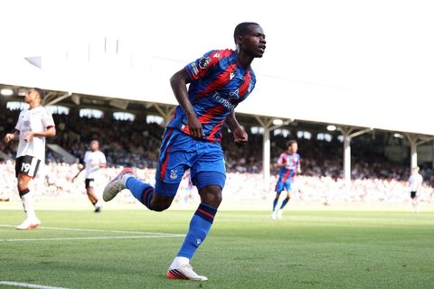 Crystal Palace avaliado em €1,06 mil milhões procura investimento com apoio da Raine Group — City AM