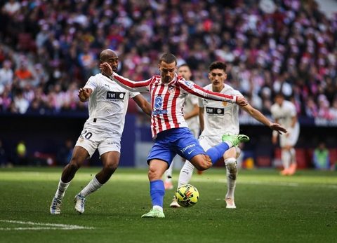 LaLiga ultrapassa 2.000 condenações a bares e restaurantes por pirataria de TV — 2Playbook