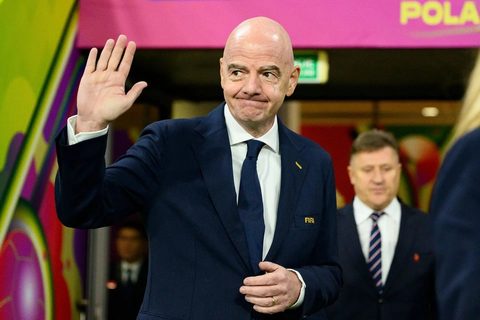 Infantino pede desculpa pelo projeto comercial da FIFA, mas Inglaterra e Alemanha contestam liderança — Reuters