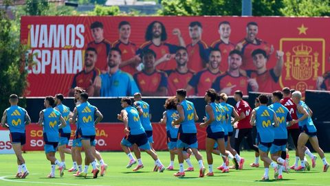 RFEF projeta mais de €400M em 2026 com impulso do Mundial e reforço comercial — 2Playbook (Jabier Izquierdo)