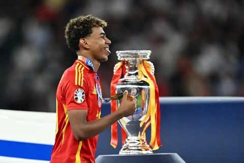 Sky assegura direitos de transmissão do EURO 2028 e reforça pacote de Seleções da UEFA — Calcio e Finanza (Marco Sacchi)