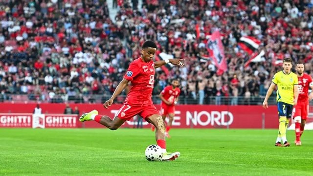 Dijon tenta vender equipa feminina para aliviar défice e focar subida à Ligue 2 — Les Echos (Vincent Lepercq)