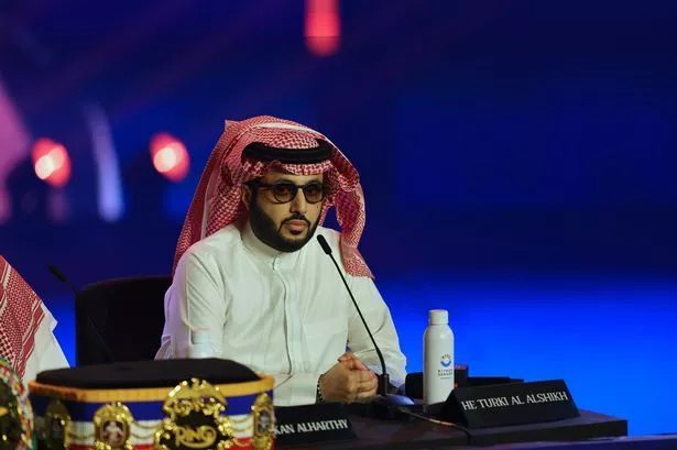 Manchester United desmente alegadas negociações avançadas para novo investidor, após afirmações de responsável saudita — The Telegraph (James Ducker, Tom Morgan)