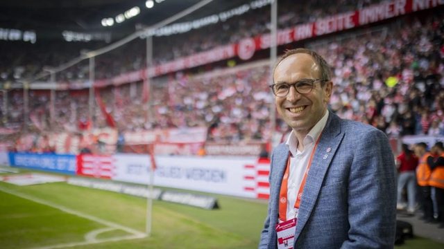 Fortuna Düsseldorf expande jogos gratuitos, mas ajusta ambição face a queda desportiva — Off The Pitch