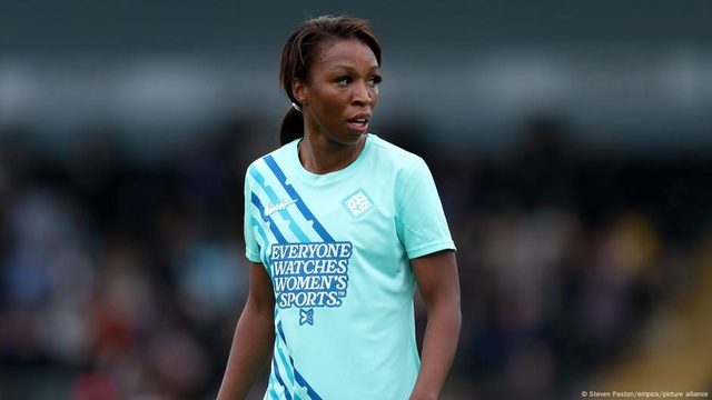Recordes de transferências no futebol feminino aceleram — e expõem fossos competitivos — DW (Matt Pearson)