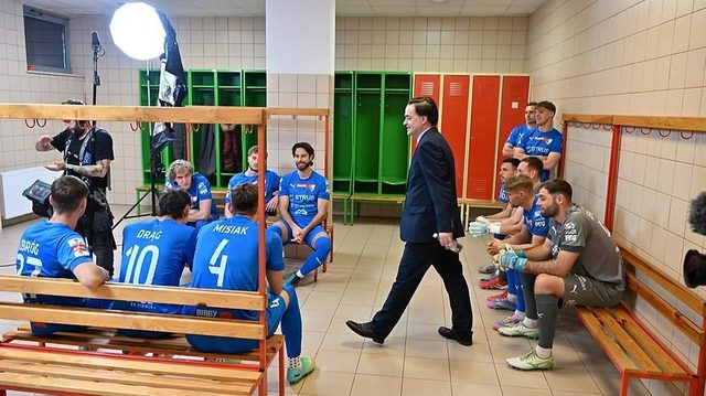 Marca fictícia de “The Office PL” patrocina camisola do Pogoń Siedlce por um jogo — Football Business Journal