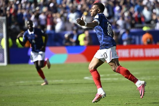 M6 bate máximo do ano com estreia vitoriosa da França no Mundial: quase 14 milhões de telespectadores — L'Équipe