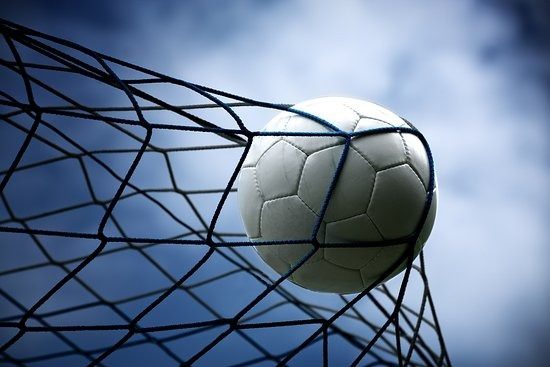 Relatório global mostra aceleração da inovação desportiva; o futebol apanha boleia — Dean / Regen Sports (Substack) com base no WIPO Sports Technology SPARK 2026
