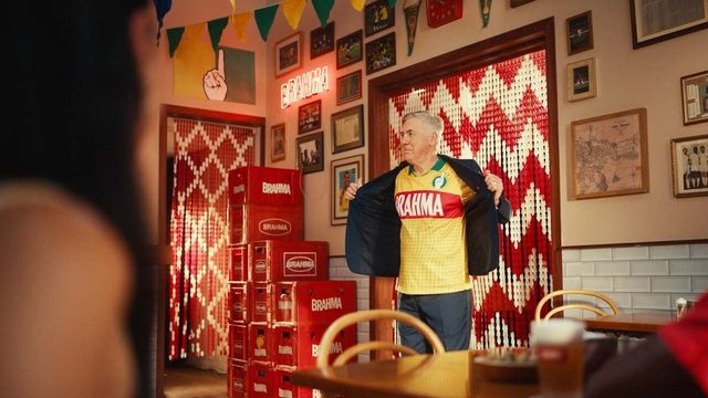 Brahma activa “Tour da Ginga” para integrar Ancelotti à cultura brasileira no Carnaval — MKT Esportivo