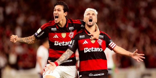 Flamengo dispara: patrocínios no equipamento valem €80,8 M; Corinthians e Palmeiras seguem atrás — Máquina do Esporte