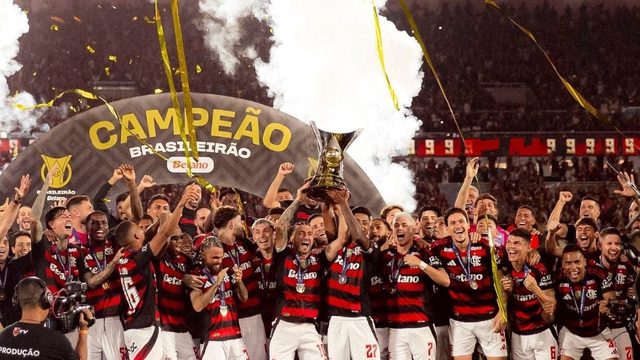 Relatório aponta maior equilíbrio na TV do Brasileirão, mas alerta para dependência de apostas e vendas de jogadores — Máquina do Esporte