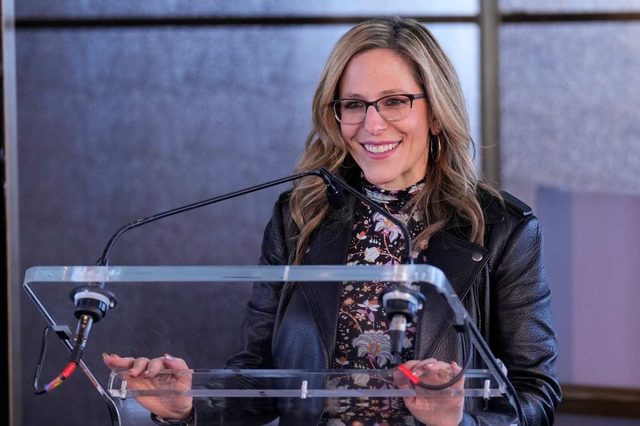 Comissária da NWSL defende independência como motor de valor e acelera expansão — Financial Times (entrevista)