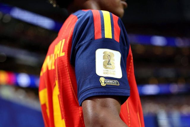 FIFA introduz patches especiais nas camisolas do Mundial 2026, de olho no negócio dos cromos e cartas — The Athletic (NYTimes)