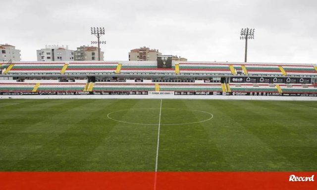 Estrela da Amadora entra em PER com dívida provisória de 25,4 M€ e credores a reclamar 34,5 M€ — Record
