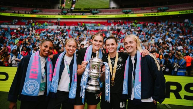 WSL fecha parceria com a Airbnb e cria fundo de £1 milhão para alojamento de jogadoras — 2Playbook