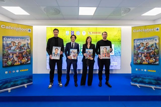 Panini lança álbum Calciatori 2025/26 com grafismo via IA e aposta em retalho próprio — Calcio e Finanza