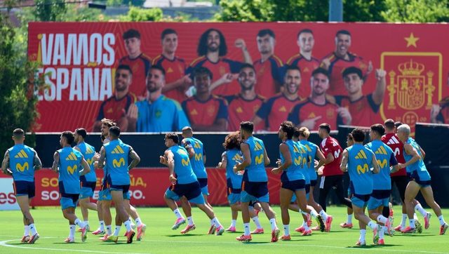 RFEF projeta mais de €400M em 2026 com impulso do Mundial e reforço comercial — 2Playbook (Jabier Izquierdo)