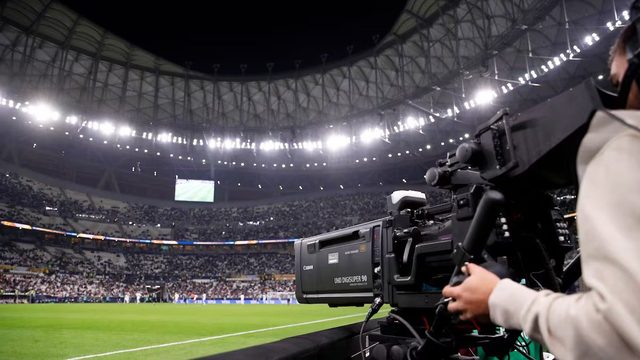 Movistar+ e DAZN renovam LaLiga até 2032 por €1.050M/época — AS